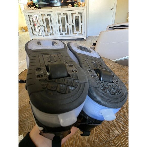 Big Kids Black Ainvlenan Light-Up Roller Sneakers Skates, EU Size 35, US 4.5 - Picture 13 of 16